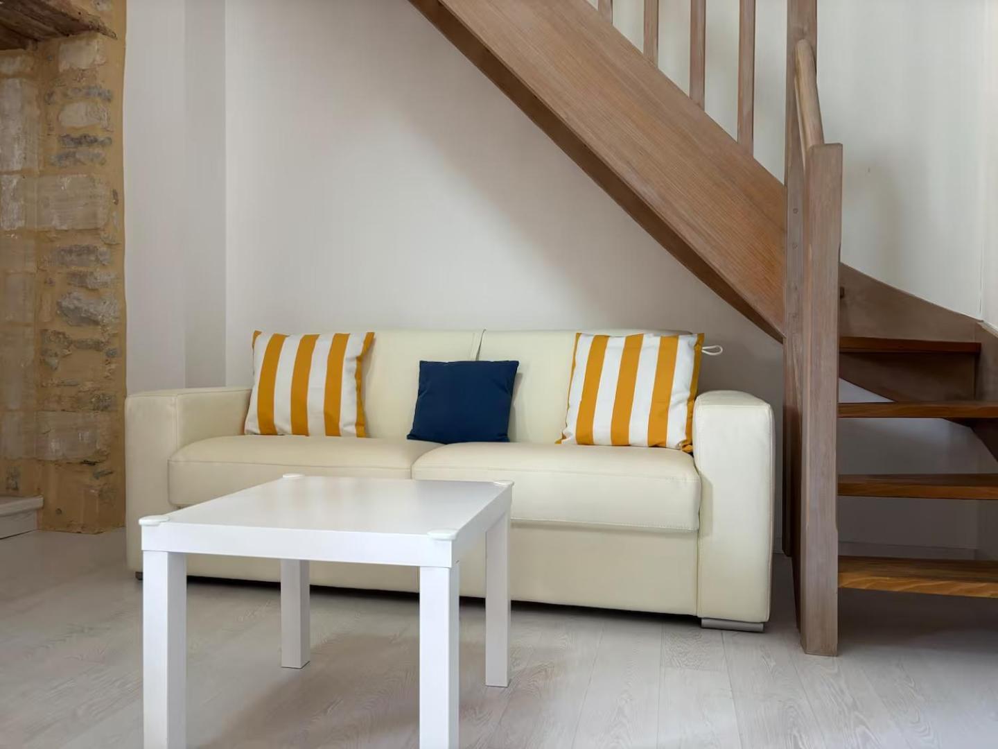 Apt Duplex Ou Plain Pied Tout Confort Plein Centre Ville Bayeux Proche Commerces, Restaurants, Avec Terrasse Privative Ou Jardin Commun Amenage Clos, Parking Gratuit A Proximite, Proche Plages Du Debarquement Buitenkant foto