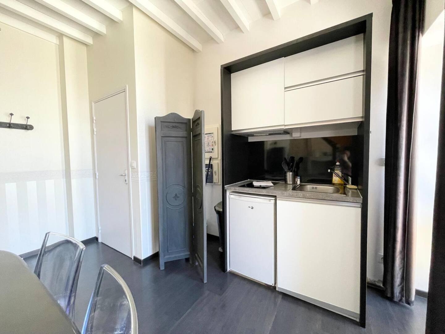 Apt Duplex Ou Plain Pied Tout Confort Plein Centre Ville Bayeux Proche Commerces, Restaurants, Avec Terrasse Privative Ou Jardin Commun Amenage Clos, Parking Gratuit A Proximite, Proche Plages Du Debarquement Buitenkant foto