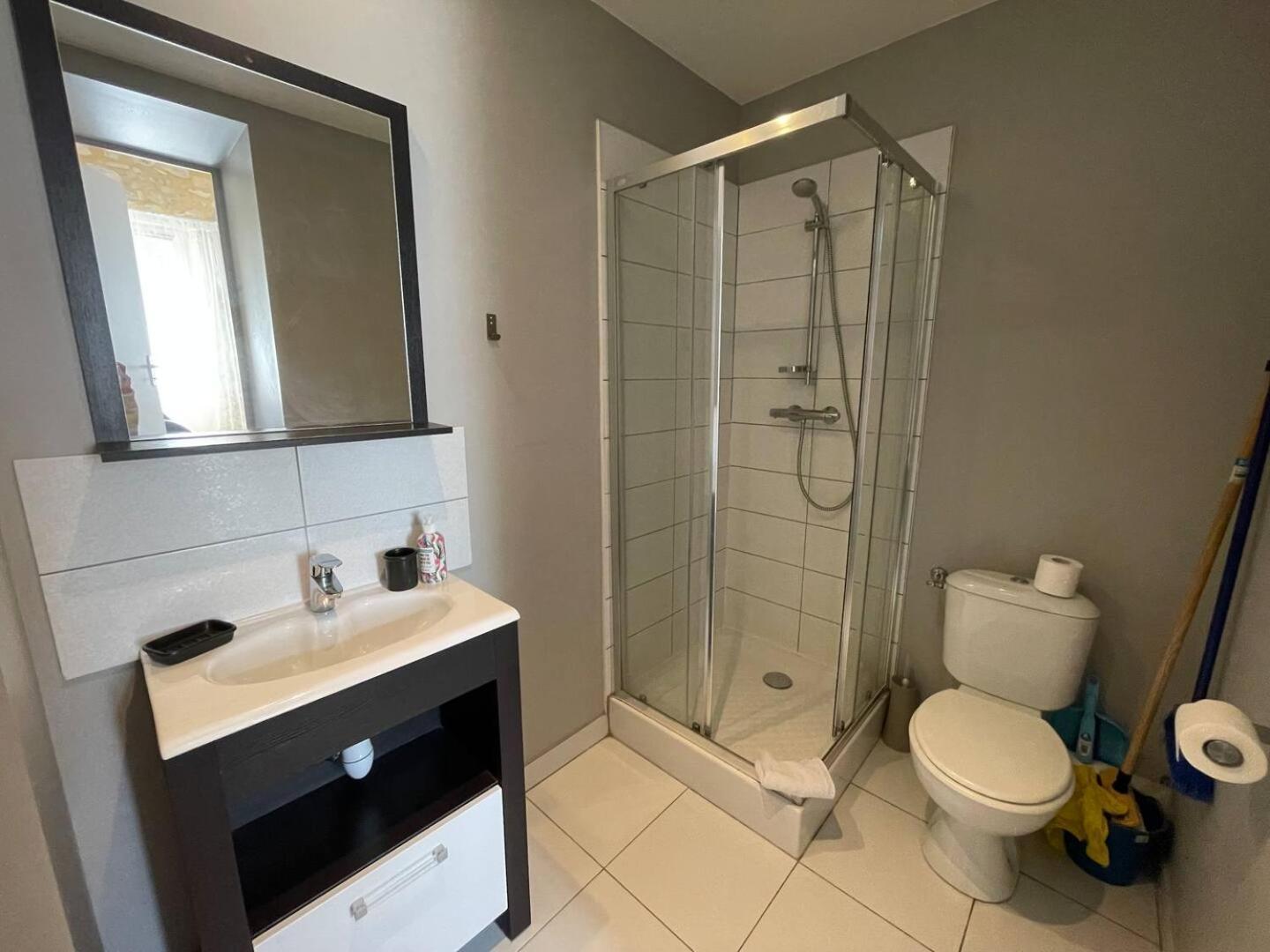 Apt Duplex Ou Plain Pied Tout Confort Plein Centre Ville Bayeux Proche Commerces, Restaurants, Avec Terrasse Privative Ou Jardin Commun Amenage Clos, Parking Gratuit A Proximite, Proche Plages Du Debarquement Buitenkant foto