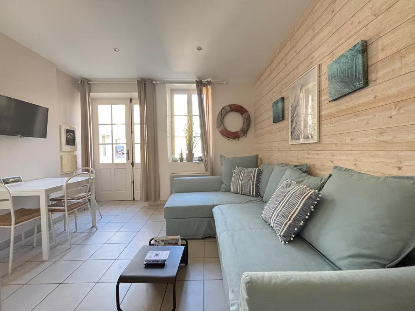 Apt Duplex Ou Plain Pied Tout Confort Plein Centre Ville Bayeux Proche Commerces, Restaurants, Avec Terrasse Privative Ou Jardin Commun Amenage Clos, Parking Gratuit A Proximite, Proche Plages Du Debarquement Buitenkant foto