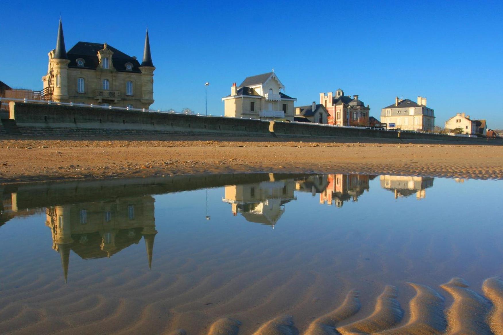 Apt Duplex Ou Plain Pied Tout Confort Plein Centre Ville Bayeux Proche Commerces, Restaurants, Avec Terrasse Privative Ou Jardin Commun Amenage Clos, Parking Gratuit A Proximite, Proche Plages Du Debarquement Buitenkant foto