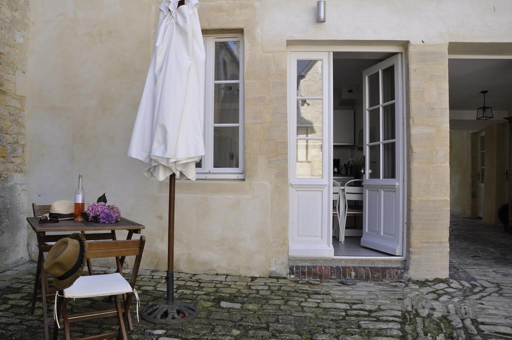 Apt Duplex Ou Plain Pied Tout Confort Plein Centre Ville Bayeux Proche Commerces, Restaurants, Avec Terrasse Privative Ou Jardin Commun Amenage Clos, Parking Gratuit A Proximite, Proche Plages Du Debarquement Buitenkant foto