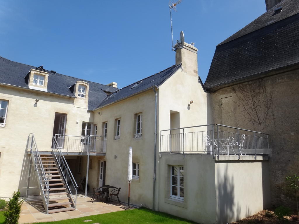 Apt Duplex Ou Plain Pied Tout Confort Plein Centre Ville Bayeux Proche Commerces, Restaurants, Avec Terrasse Privative Ou Jardin Commun Amenage Clos, Parking Gratuit A Proximite, Proche Plages Du Debarquement Buitenkant foto